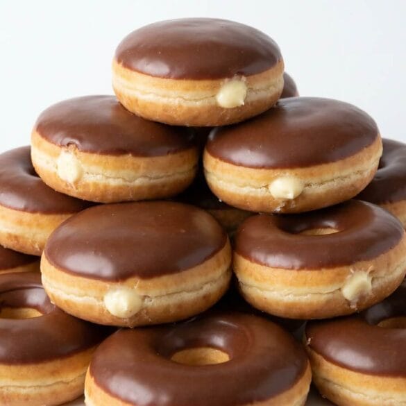 Copycat Krispy Kreme Doughnuts Chocolate Iced Kreme Filled Doughnuts Recipe